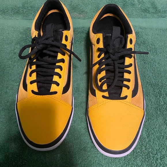 Vans - Picture 3 of 4